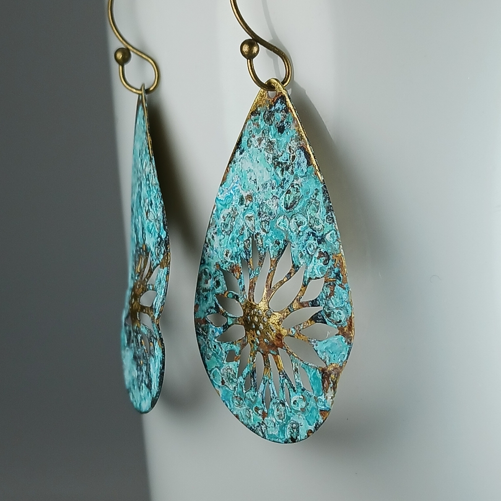 HAND CRAFTED EARRINGS Brass Turquoise Patina Flower Dangle Drop - Picture 5 of 8